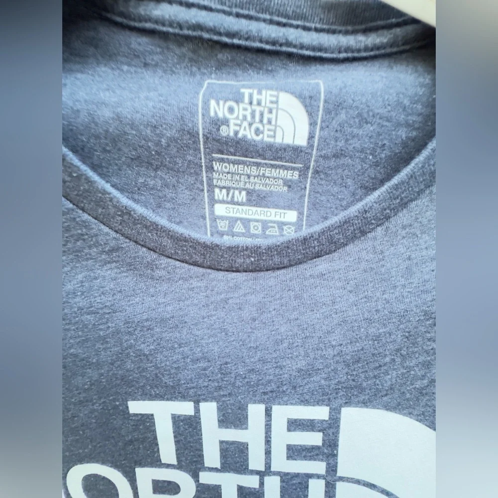 The North Face T-Shirt Women’s Half Dome Short Sleeve size Medium NWOT - Picture 2 of 5